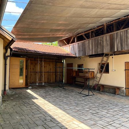 Villa Domacija Brdar Adlesici Exterior foto