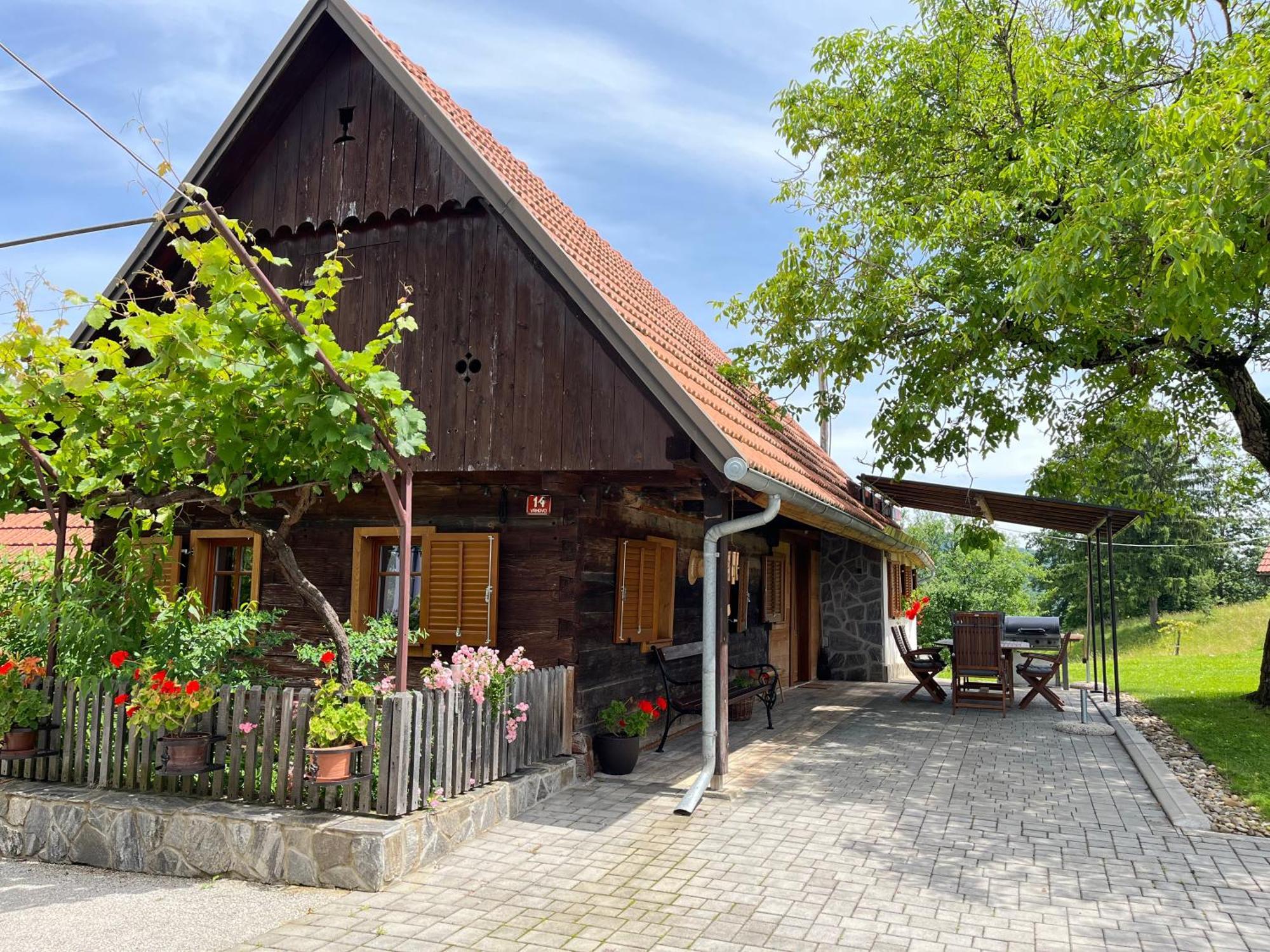 Villa Domacija Brdar Adlesici Exterior foto